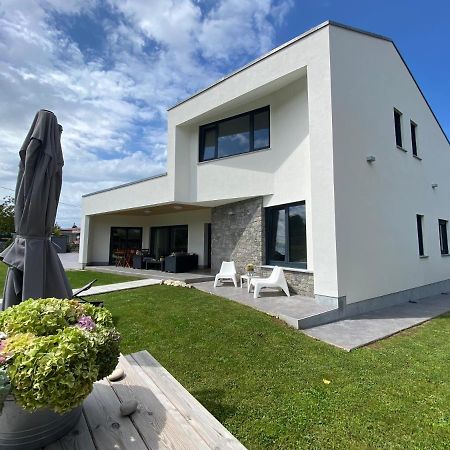La Llosina Vivienda Vacacional Alquiler Integro 利亚内斯 外观 照片