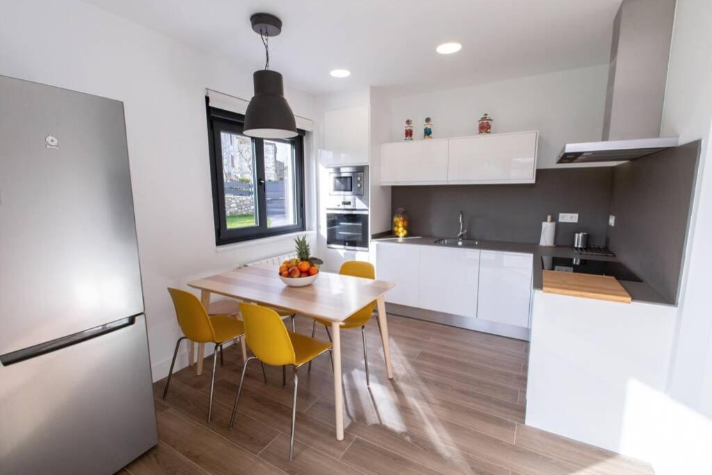 La Llosina Vivienda Vacacional Alquiler Integro 利亚内斯 外观 照片